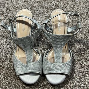 Marbella silver T strap heels. Size 7.